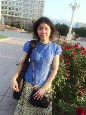 Анджелика Голдидің суреті BDSM кеші бейнелері