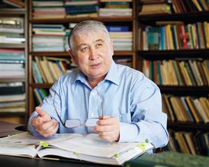 Ұзын бойлы, ұзын аяқты поп порно