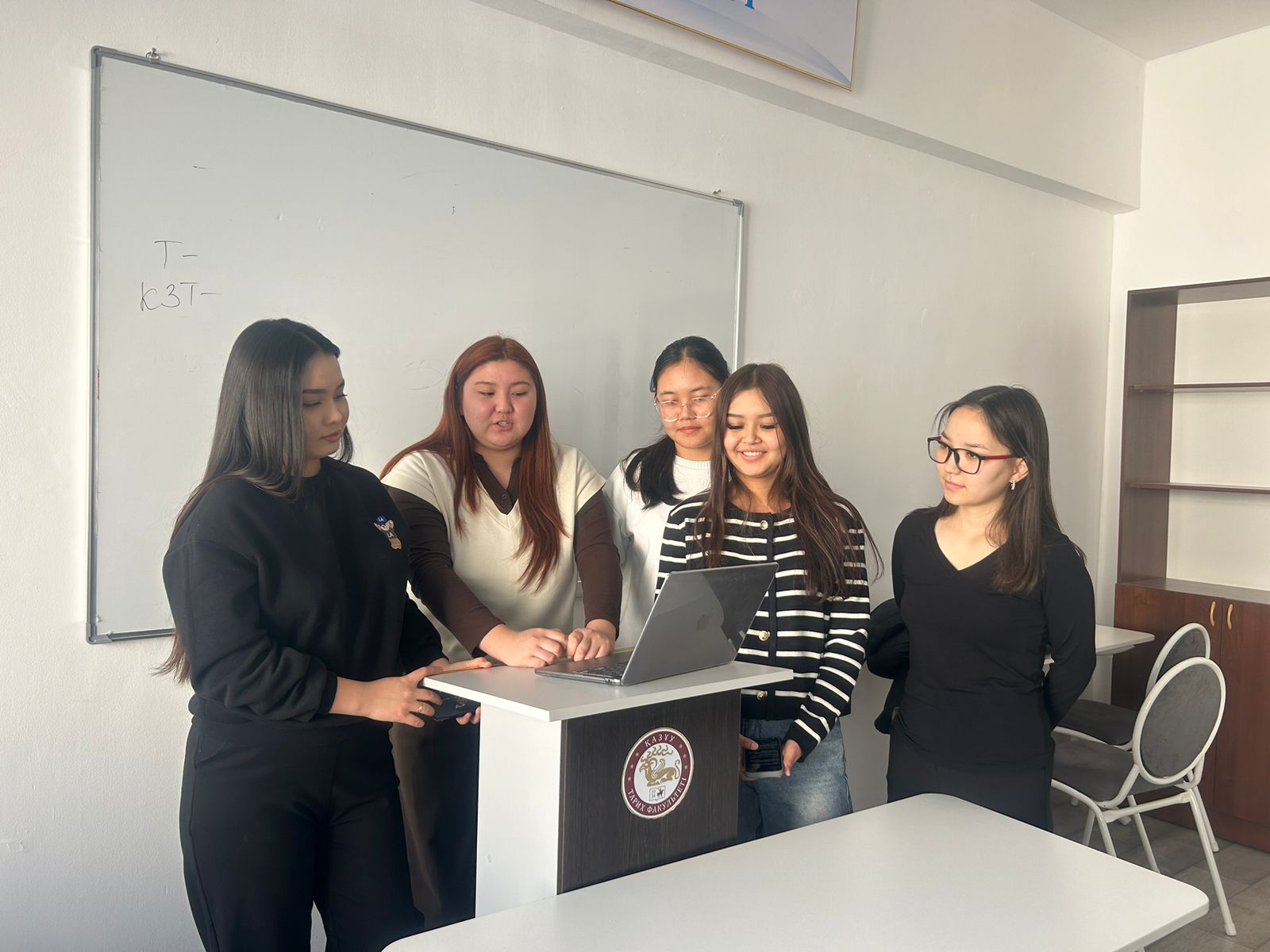 ХХ ғасырдың екінші жартысындағы әдебиет.