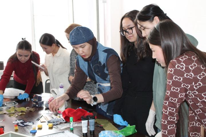 Upcycling: Экосана мен шығармашылықты дамытуға арналған мастер-класс