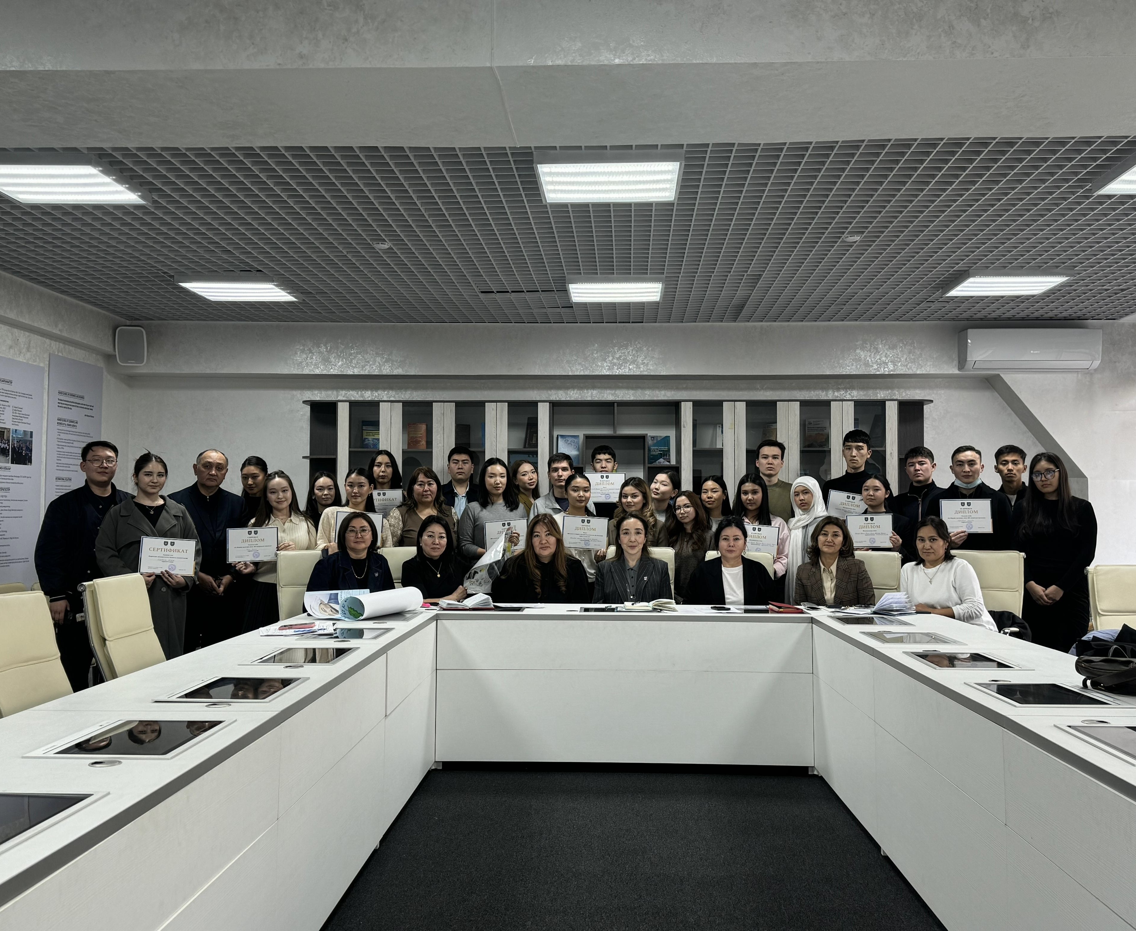 ЭжБЖМ-де «Әл-Фараби даналығы» атты интеллектуалды ойын өтті