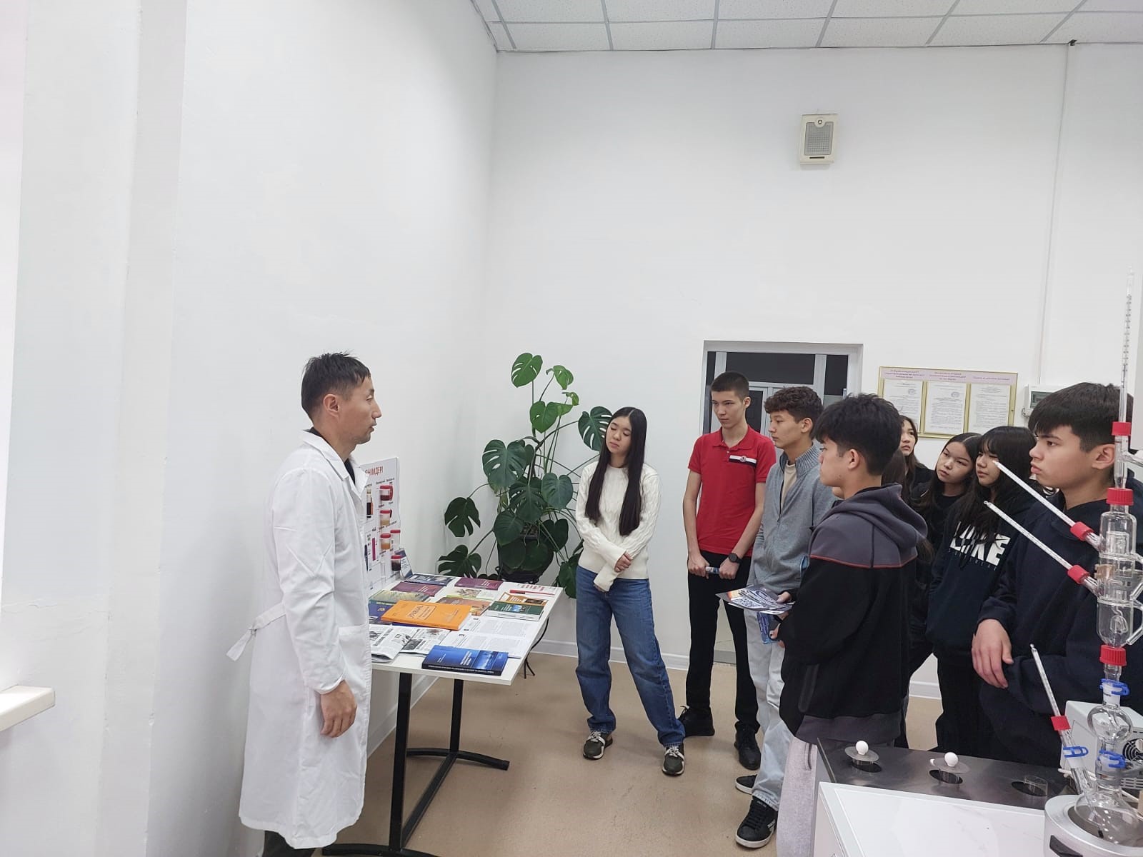 «Бәйтерек» жеке мектебінің оқушыларына кәсіби бағдар беру іс-шарасы өтті