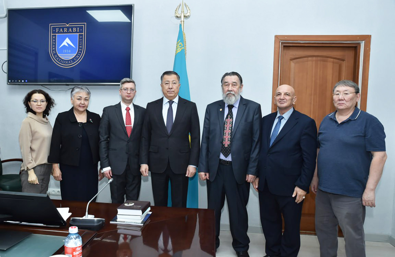 Rector of KazNU met with scientists-turkologists