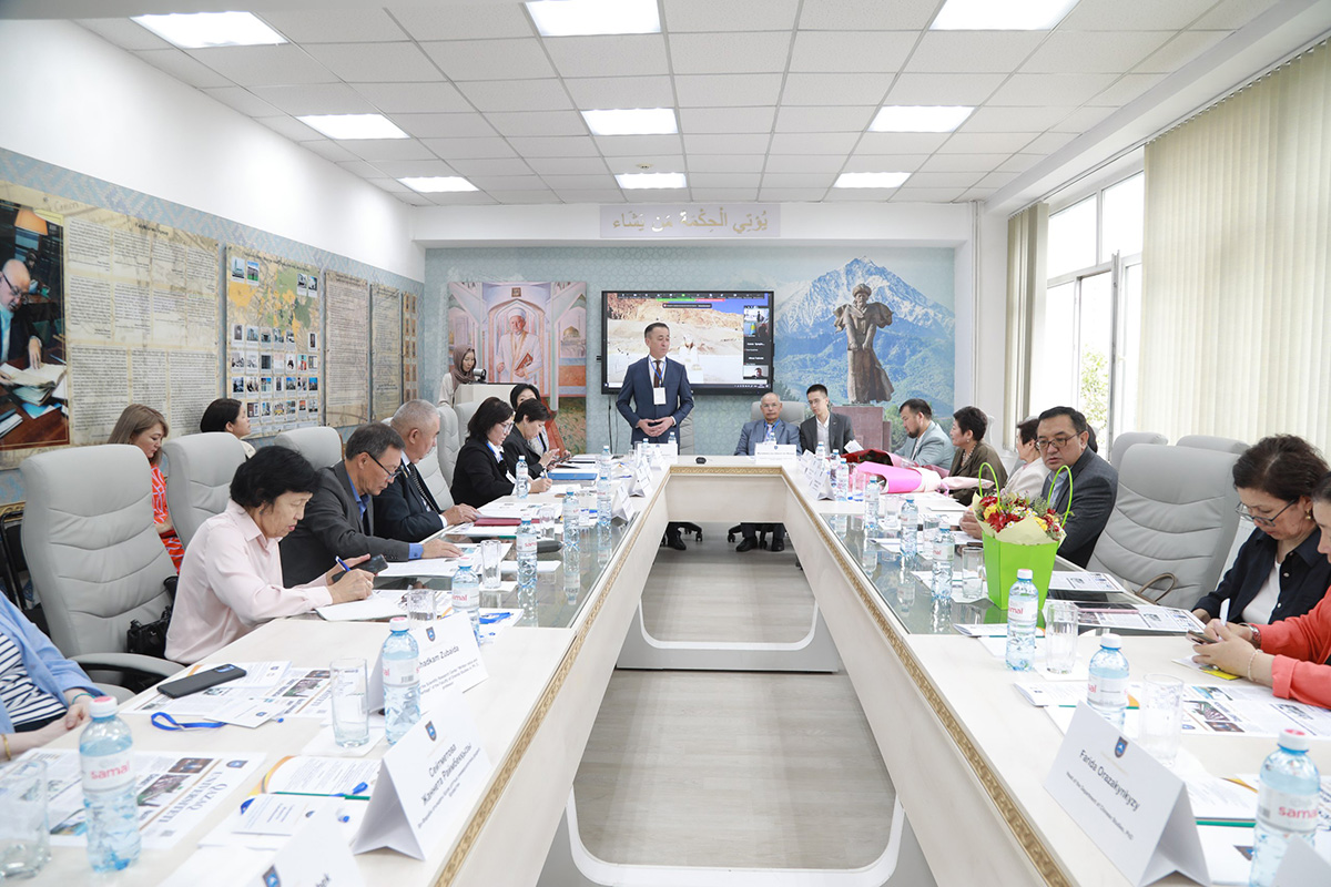 In KazNU discussed the study of medieval written monuments