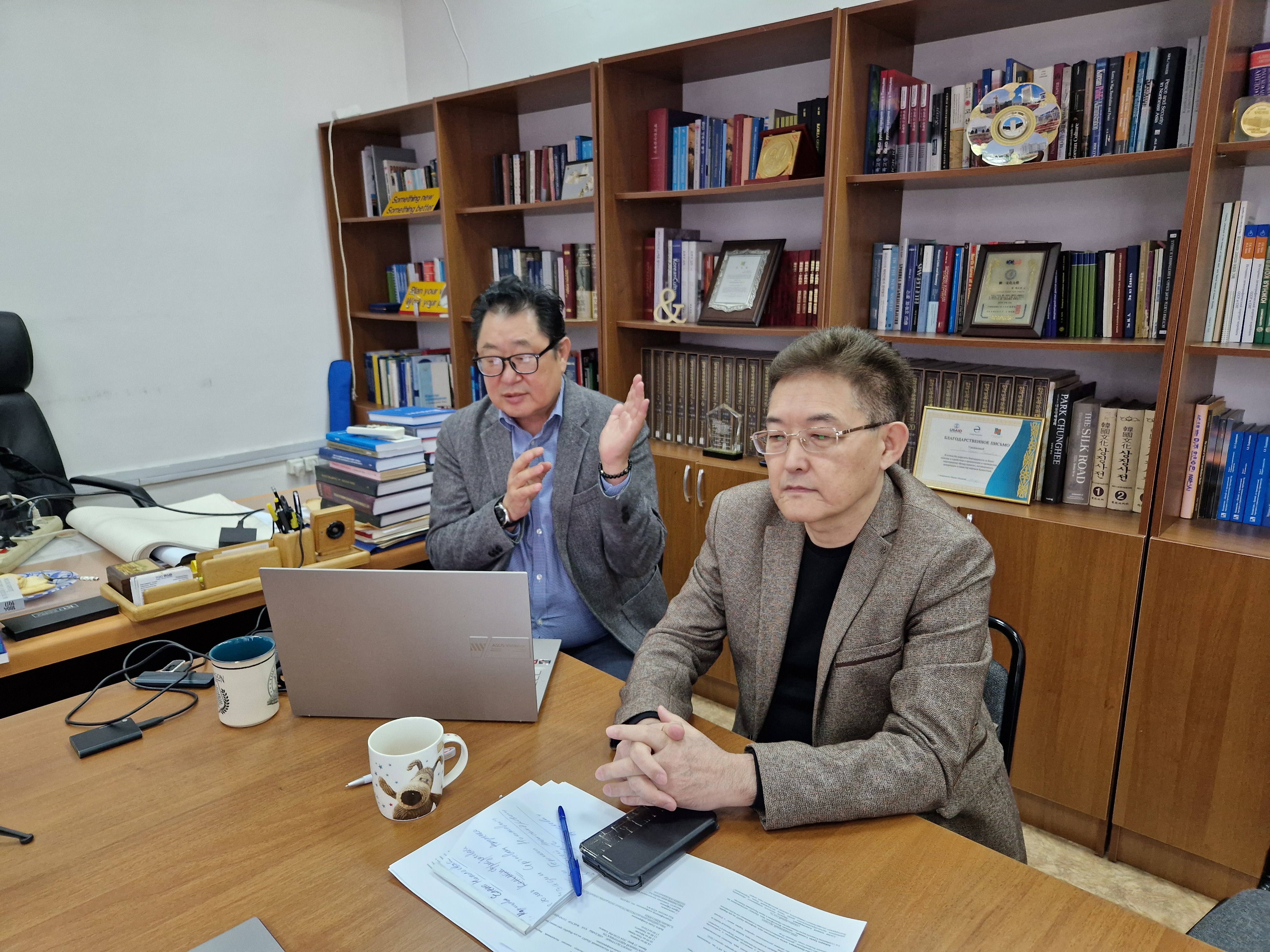 Institute of Asian Studies of Al-Farabi Kazakh National University held a round table on the topic “Ethnocultural enclaves as a factor in preserving collective identity”