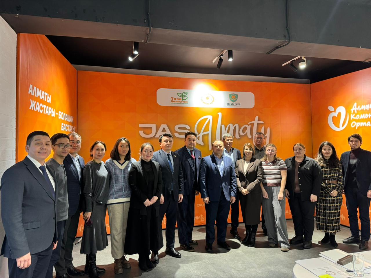 Физика-техникалық факультеттің жас ғалымдары Алматы қаласы әкімдігі ұйымдастырған ғылыми кездесуге қатысты (ТДМ 3, ТДМ 11)