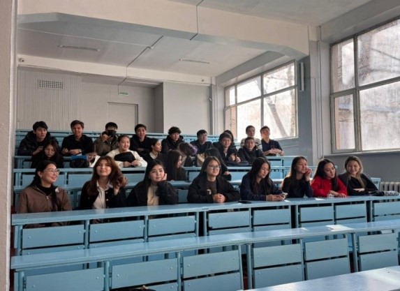 Со студентами обсудили основные принципы и ценности внутренней политики Казахстана