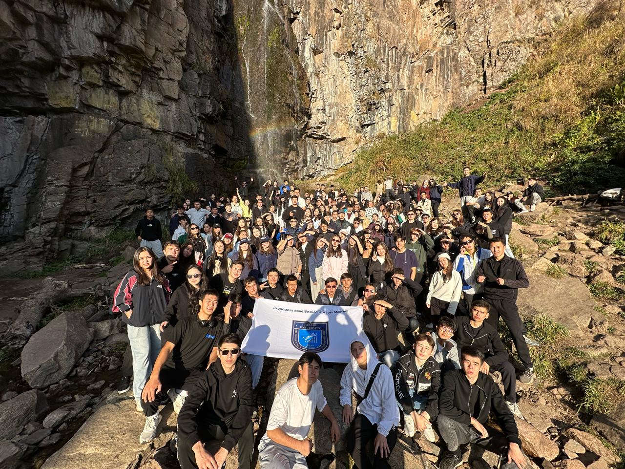 Студенттермен тимбилдинг