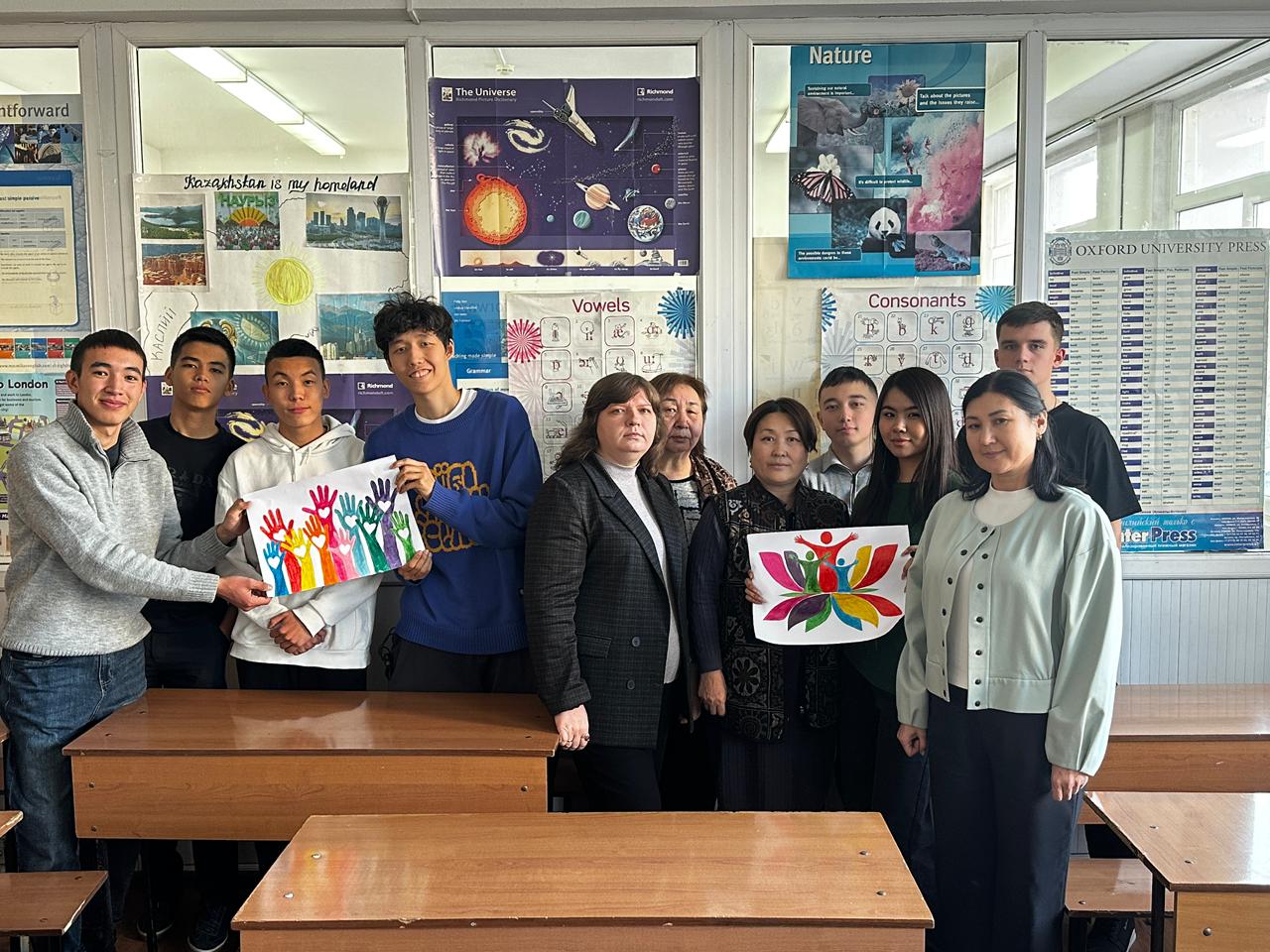 «Қазіргі жастар: мүмкіндіктер мен перспективалар» тақырыбында дөңгелек үстел өтті.