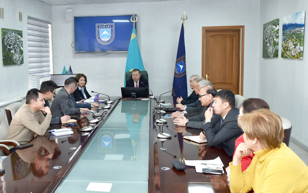 Rector of KazNU met with scientists
