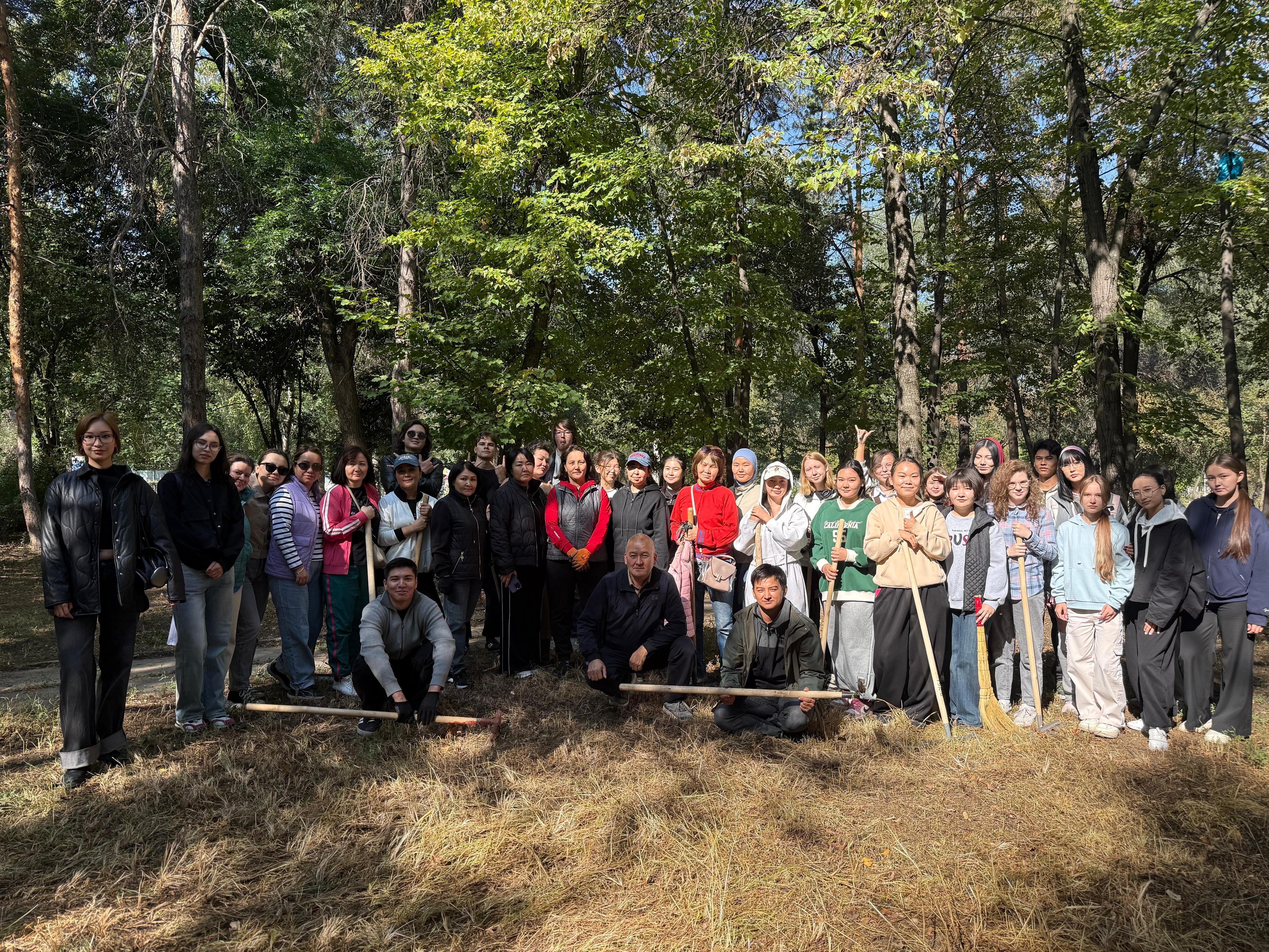 Әл-Фараби атындағы ҚазҰУ-да күзгі жалпы сенбілік өтті