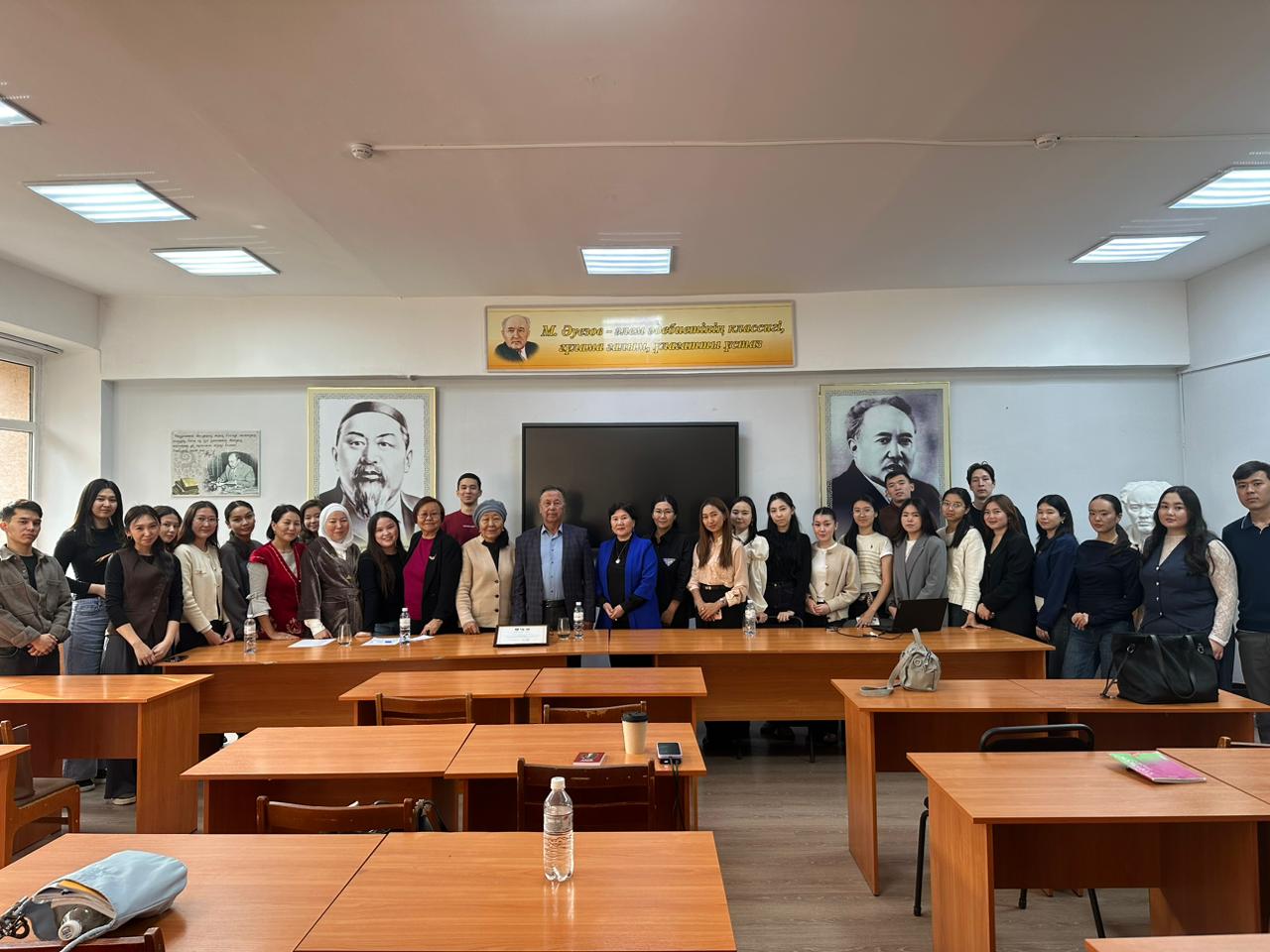 «Жазушы Нұрдәулет Ақыштың шығармашылық әлемі»