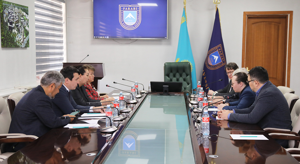 KazNU strengthens cooperation with the European Organization for Nuclear Research