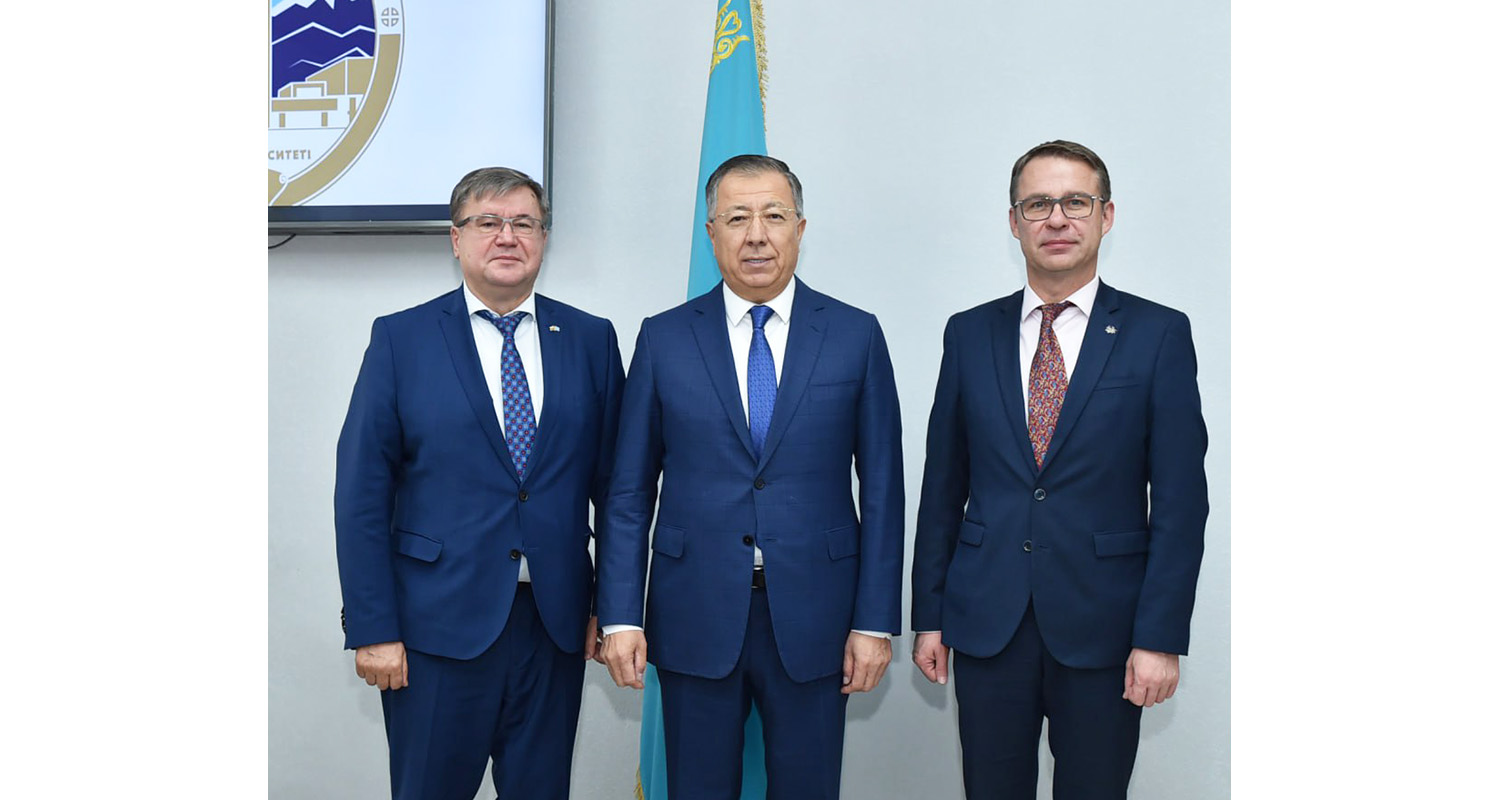 Rector met with the Lithuanian Ambassador to Kazakhstan