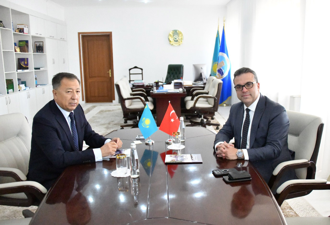 Генеральный консул Турции в Алматы посетил КазНУ
