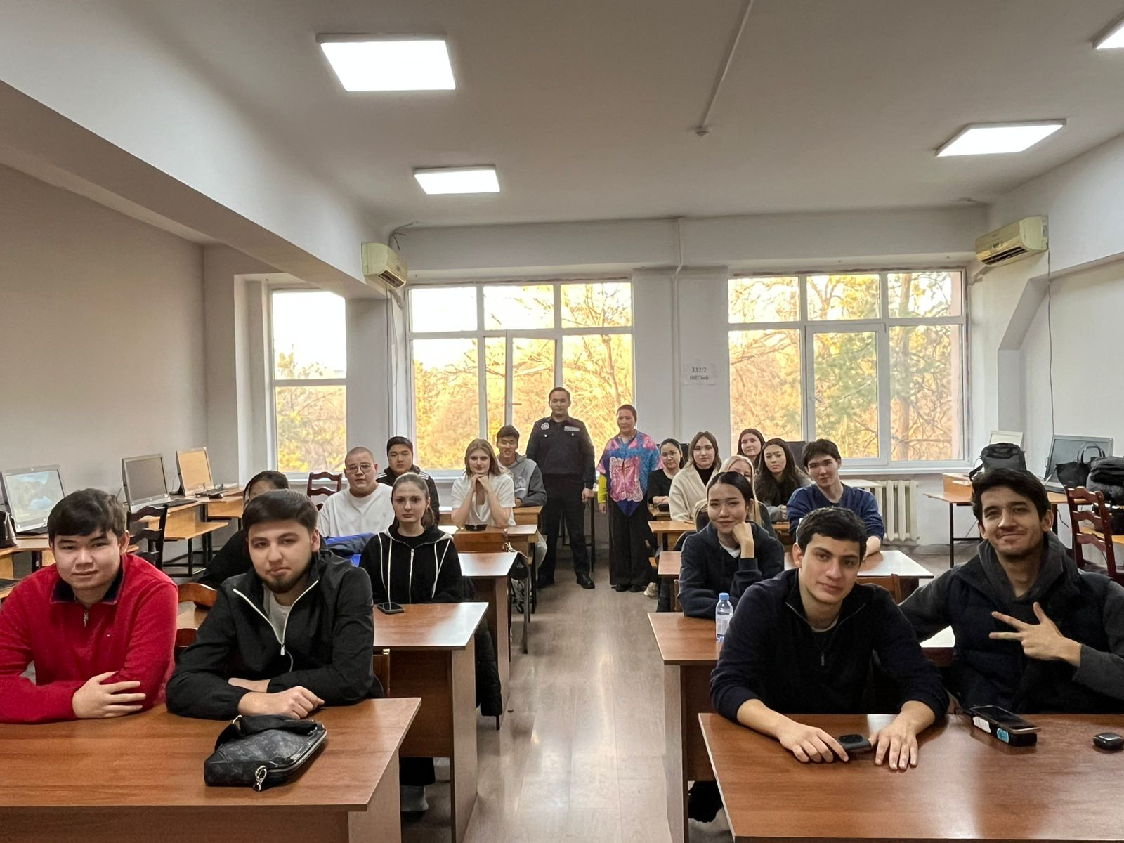 An open curatorial hour