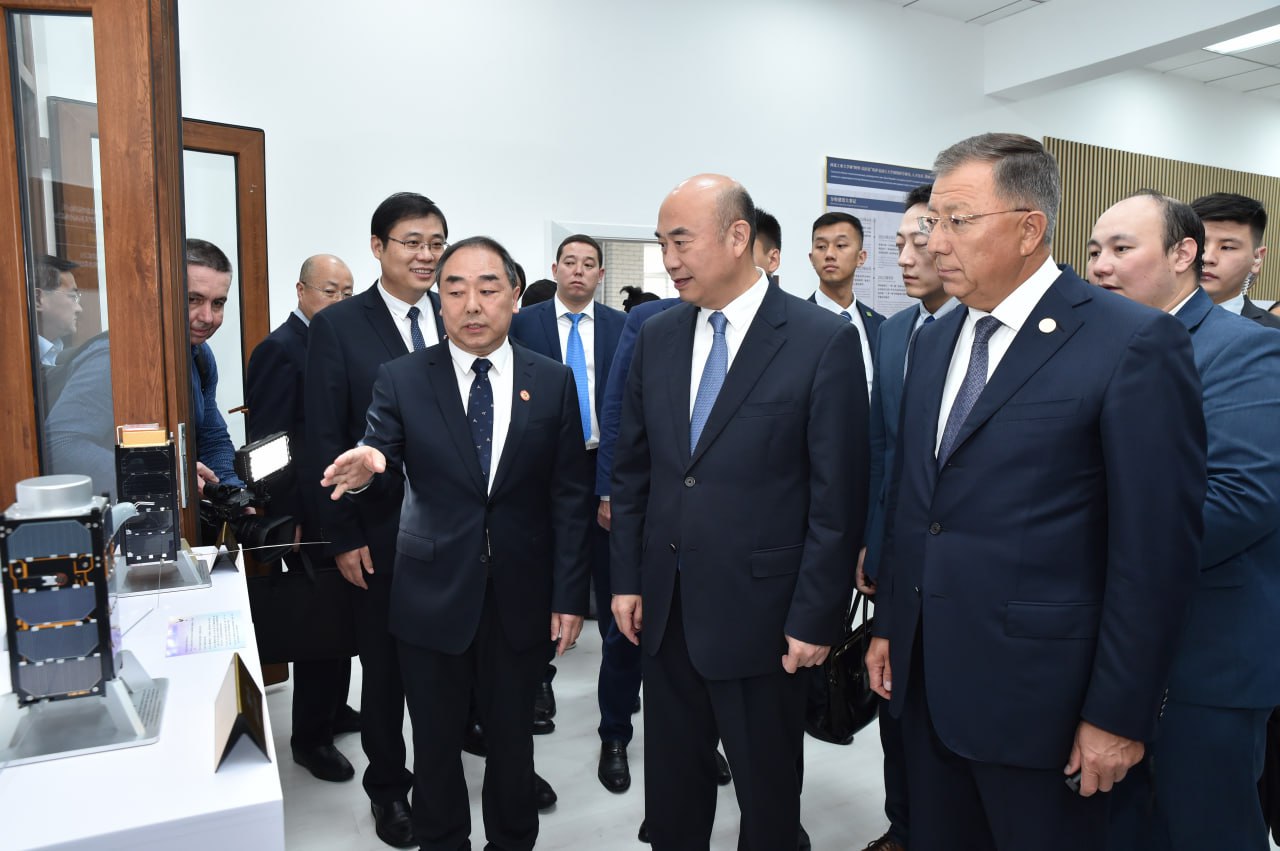 Vice Premier of the State Council of the People's Republic of China visited KazNU