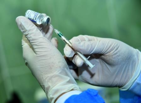 В КазНУ стартовала вакцинация сотрудников