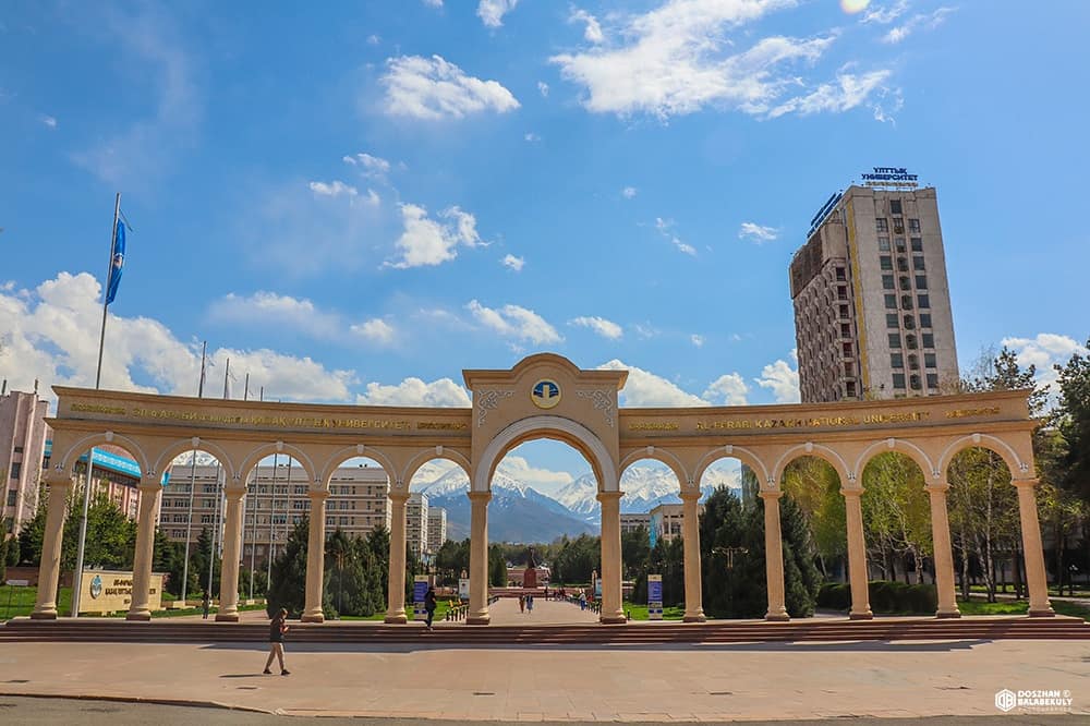 ЖАС ҒАЛЫМДАР АРАСЫНДА ПІКІРСАЙЫС ӨТТІ