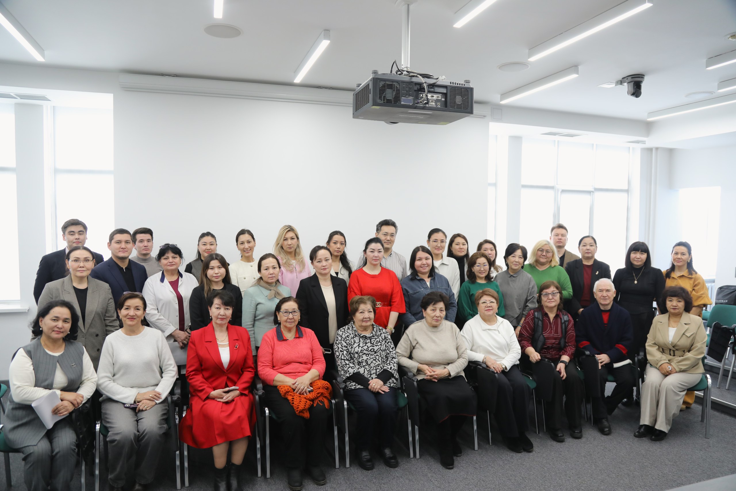 «Жаңа Конституция – азаматқа қызмет ететін мемлекетке қадам»