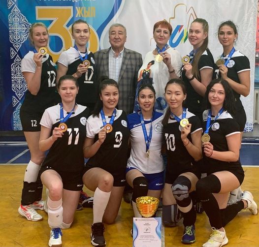 Women&#39;s volleyball team of KazNU - Champions. 2021