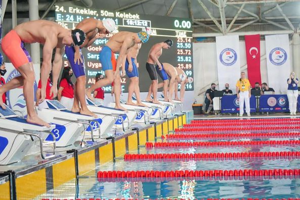 Открытый международный турнир среди взрослых и молодёжи по плаванию 2021.