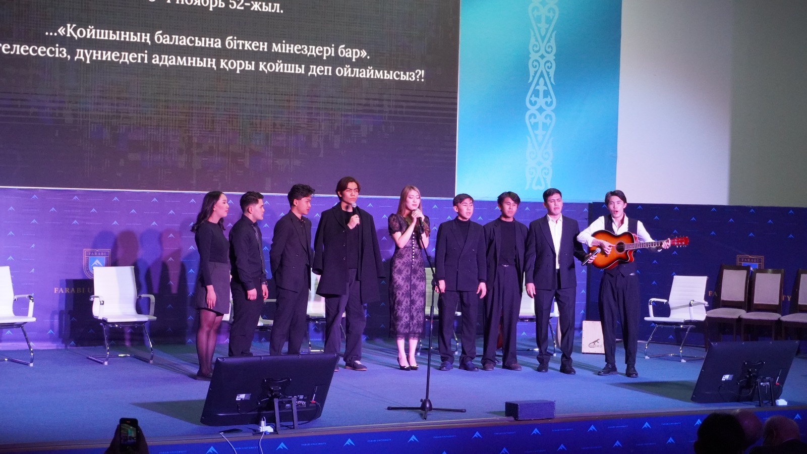 Поэтическая преемственность: «Үш Бәйтерек» и Мукагали