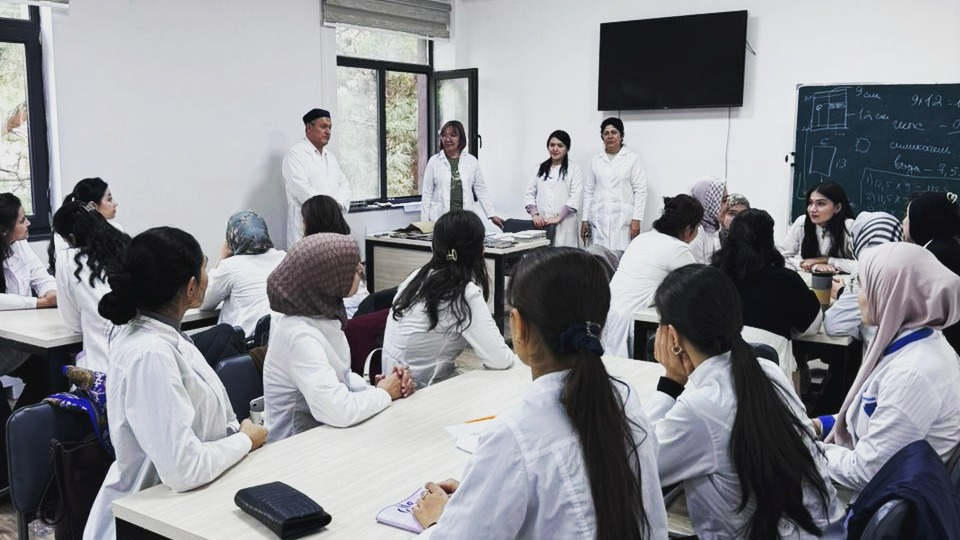 Академиялық ұтқырлық аясындағы бірлескен жұмыс