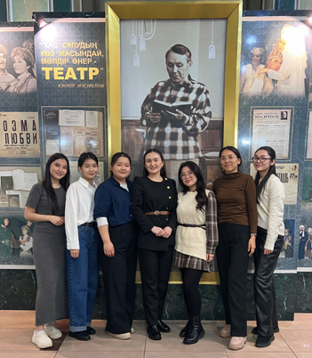 «Ақ кеме» қойылымына