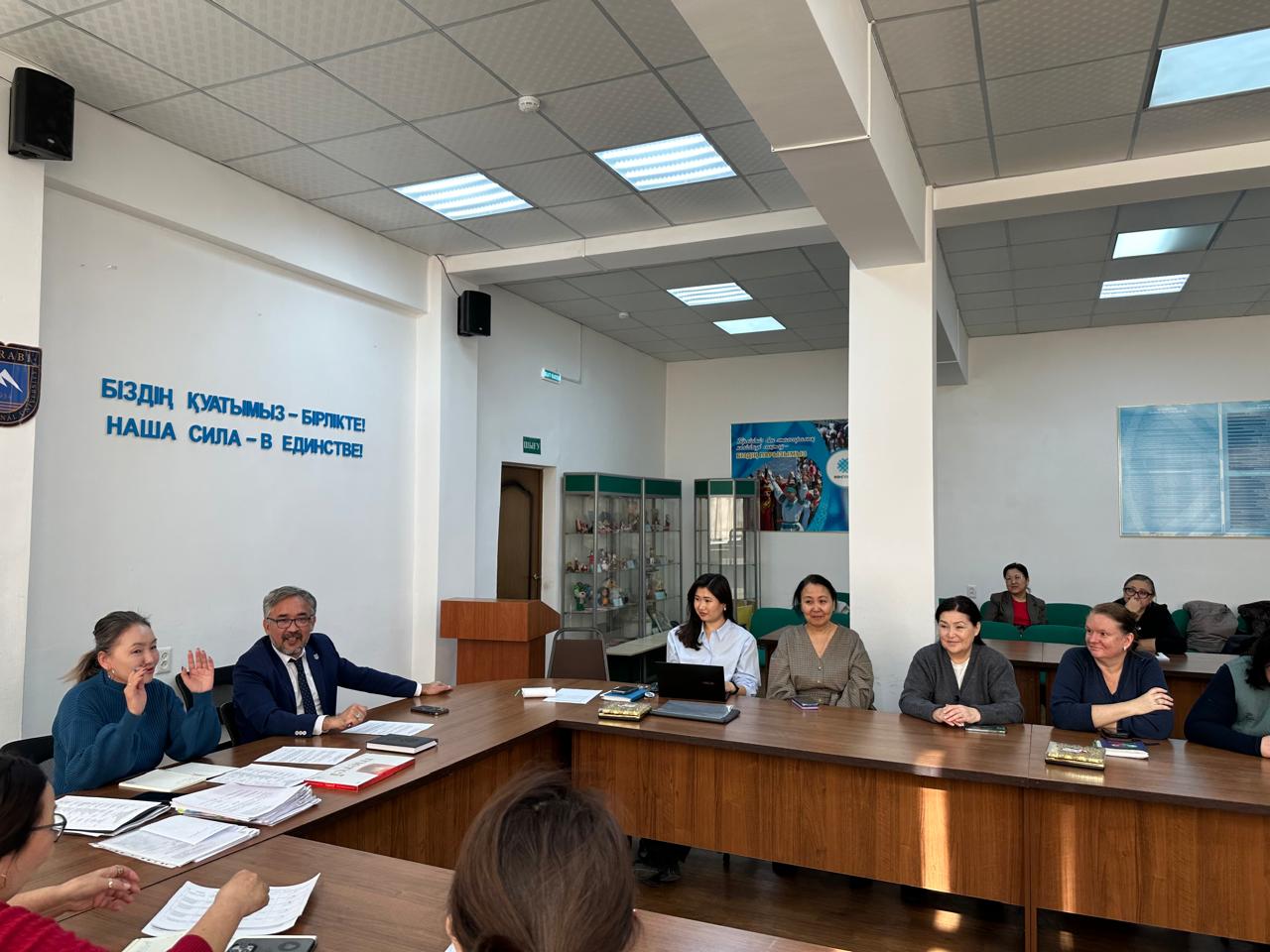 Обсуждены вопросы конституционных реформ