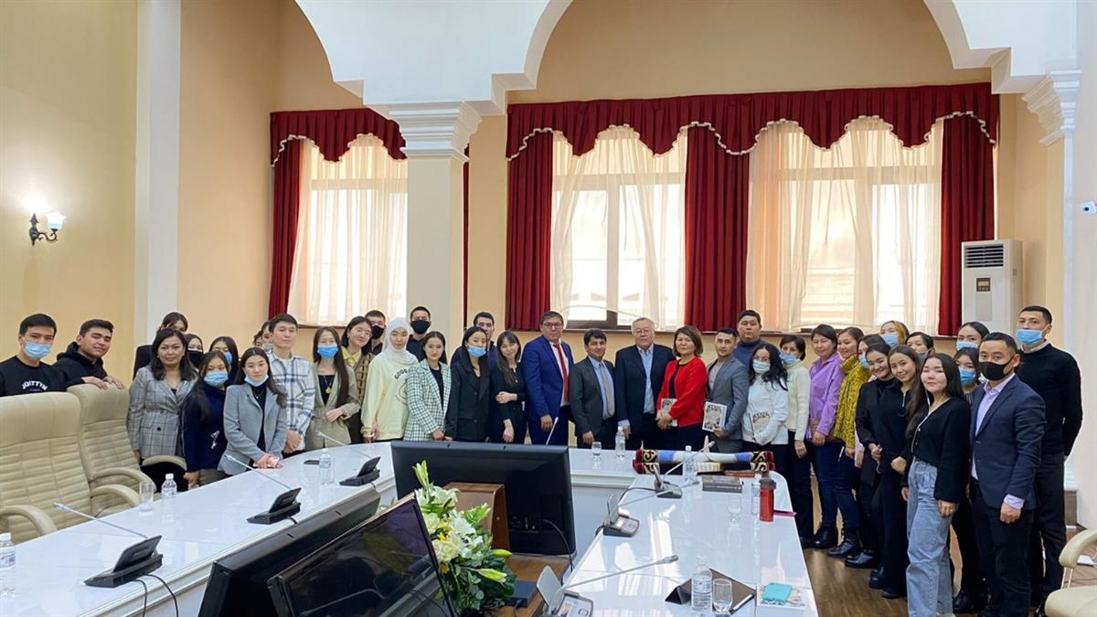 Al-Farabi Library of Al-Farabi Kazakh National University hosted a meeting of prominent Kazakh historian, political scientist, orientalist and director of the “Institute of Asian Studies” Akimbekov Sultan Magrupovich with students, and the teaching staff of the Faculty of History.