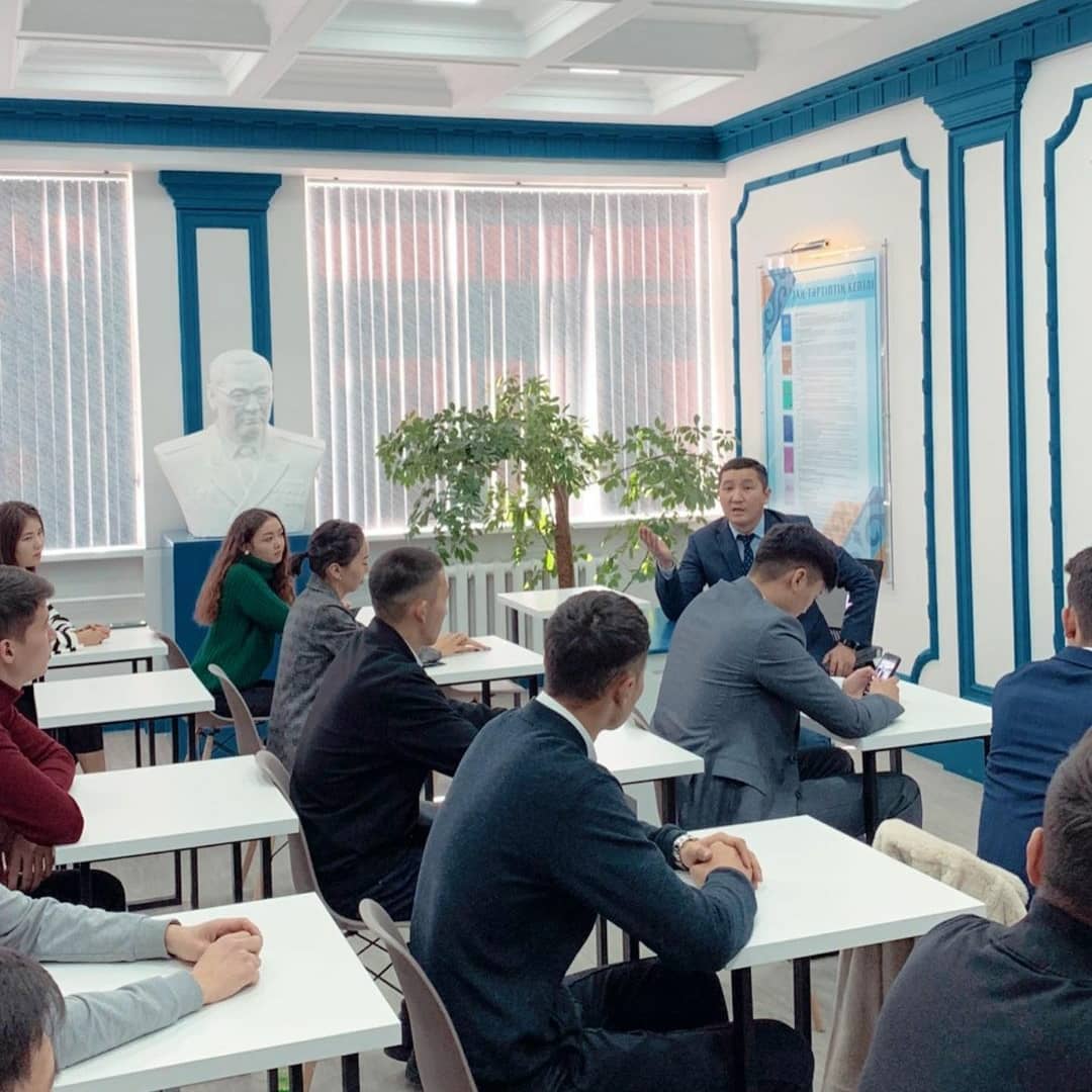 KazNU 2nd and 3rd year students of “Customs law” specialty met with officials of the Department of State Revenue  in Almaty city (DSR)