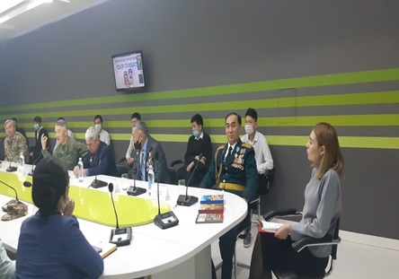 In the Almaty College of New Technologies, a meeting was held with college students on the topic "Syr Suhbat " with the participation of Professor B.S. Saila