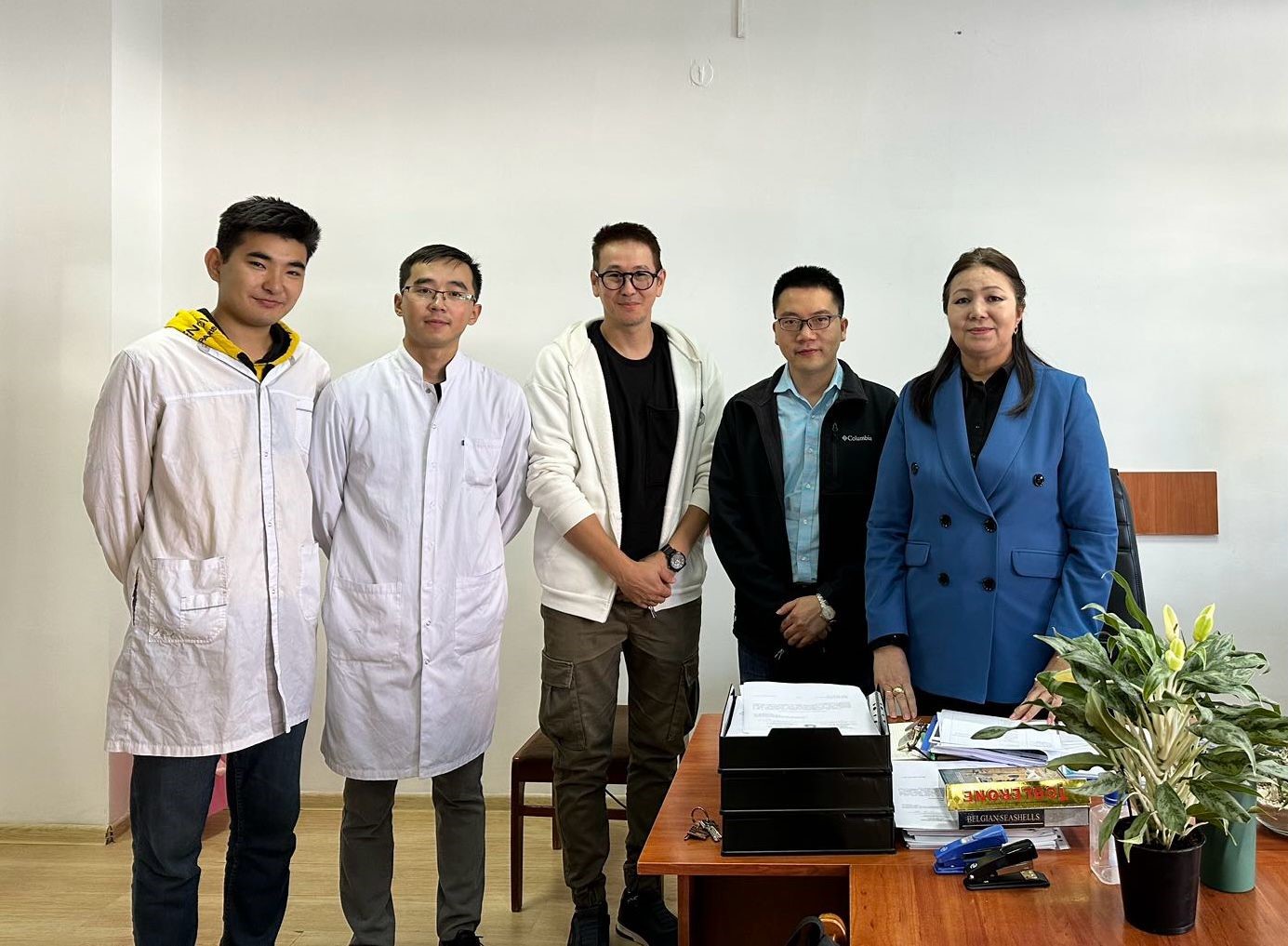 Рrospective project collaborations between Shaanxi University of Technology and Science and the Faculty of Biology and Biotechnology at Al-Farabi KazNU were discussed