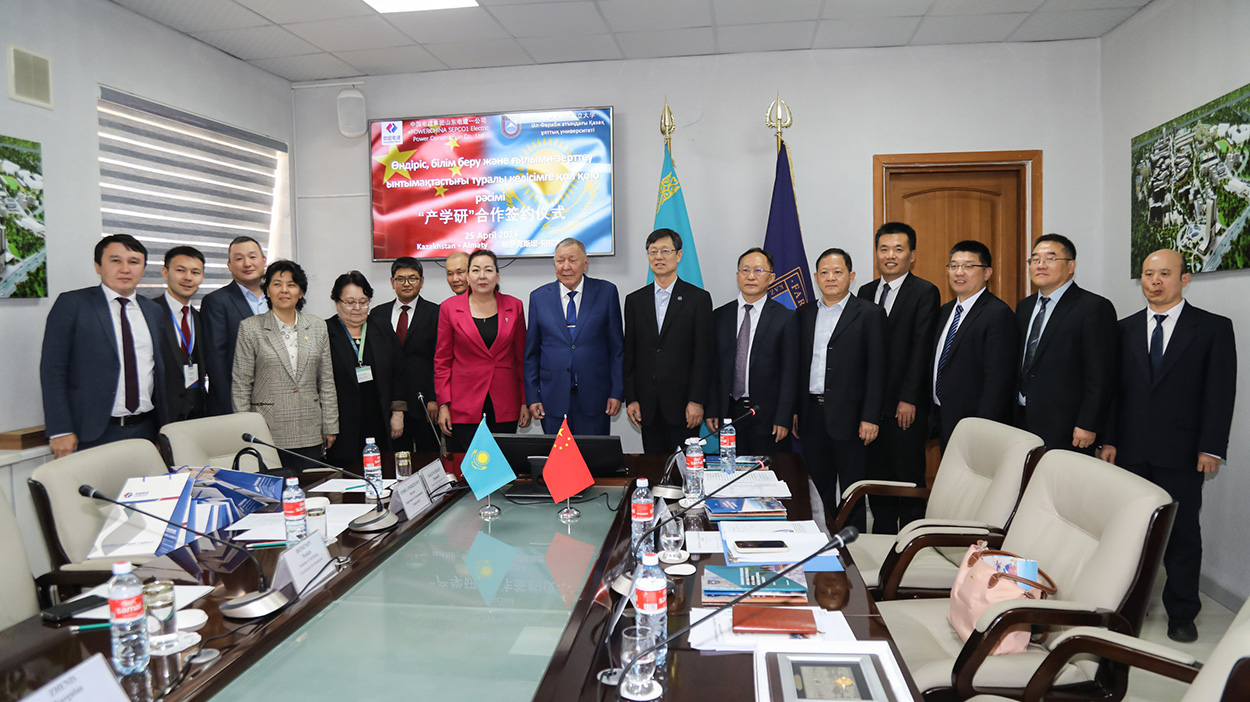 KazNU develops scientific and technical direction with China