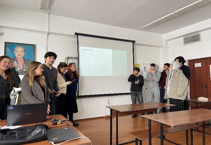 «Қолданбалы энзимология» пәнін оқу траекториясында «06В05103 – Биотехнология» мамандығының 3 курс студенттерімен ТДМ шеңберінде ТДМ 3. «Салауатты өмір салтын ұстану және барлық жастағы адамдардың әл-ауқатын арттыру проблемаларын шешудегі энзимологияның мүмкіндіктері мен үлесі» тақырыбында дәріс жүргізілді.