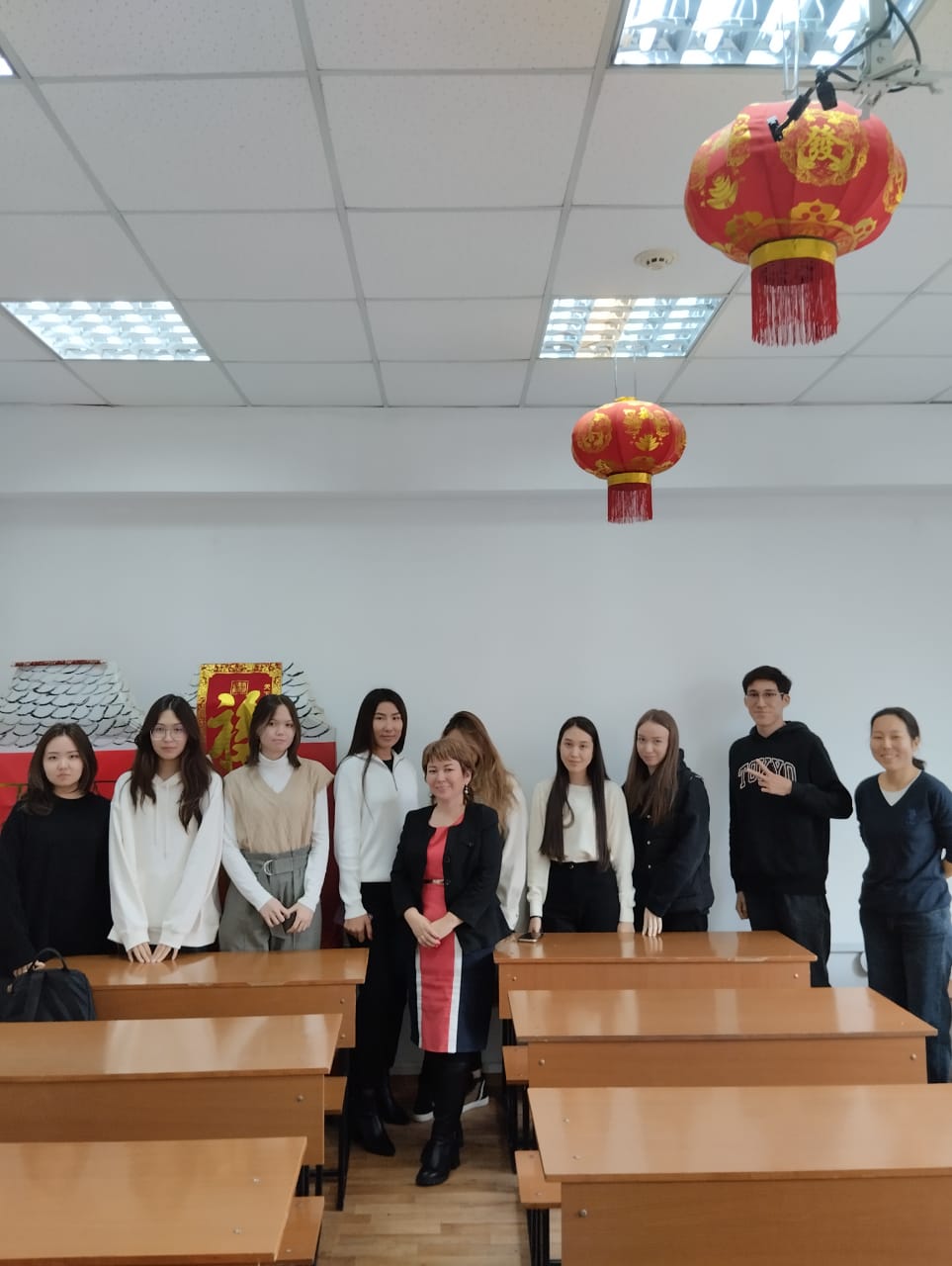 Held a seminar "Chinese dragons"