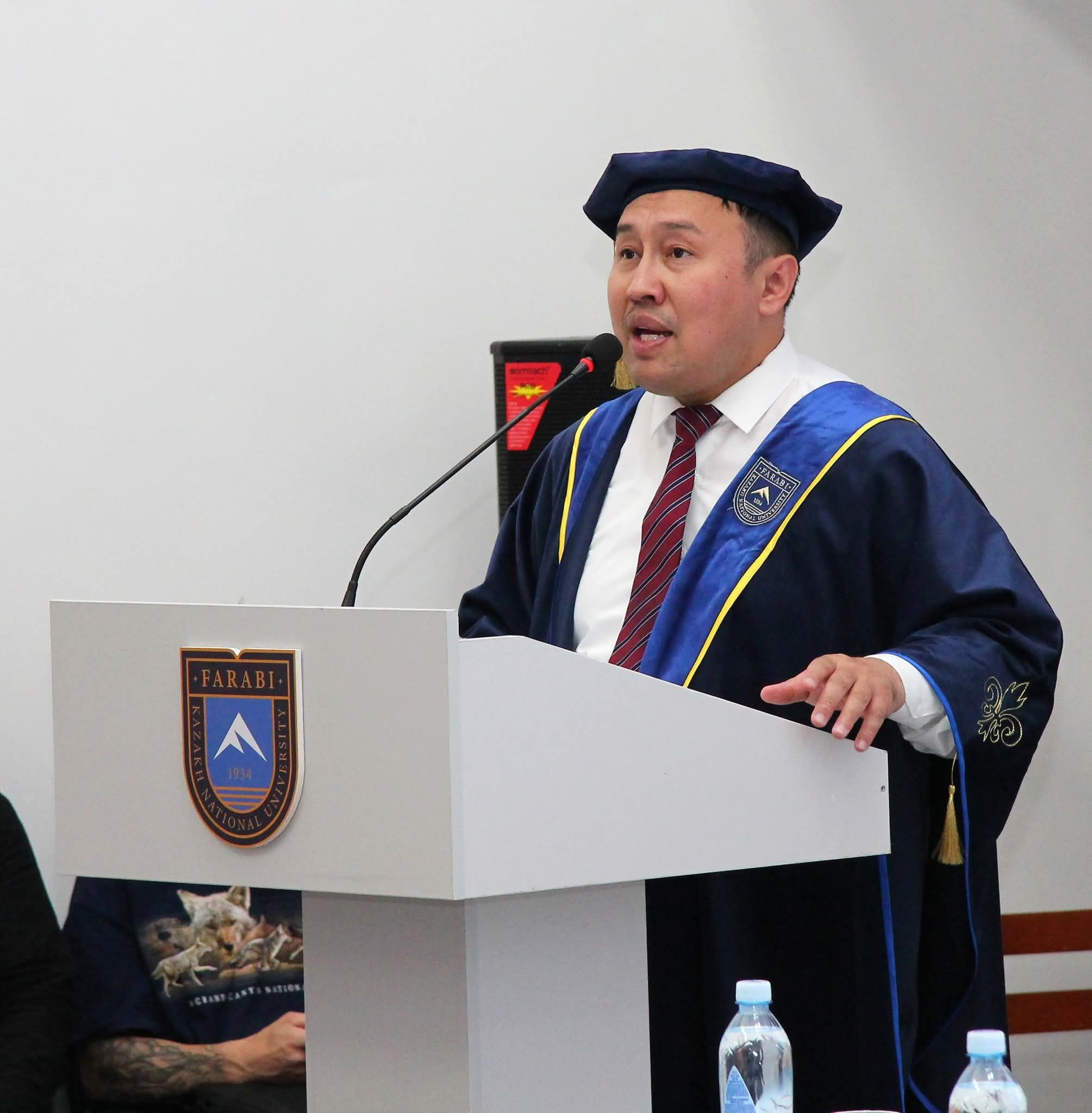 Мы стали не только нефтедобывающей страной, но и страной, производящей знания — и должны становиться ею ещё больше