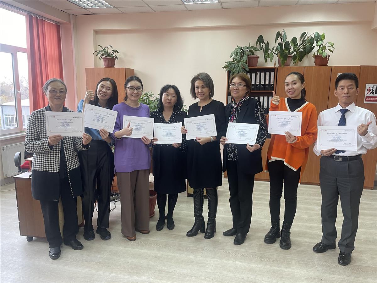 Преподаватели кафедры Дальнего Востока успешно прошли онлайн-курс повышения квалификации по корейскому языку и литературе 