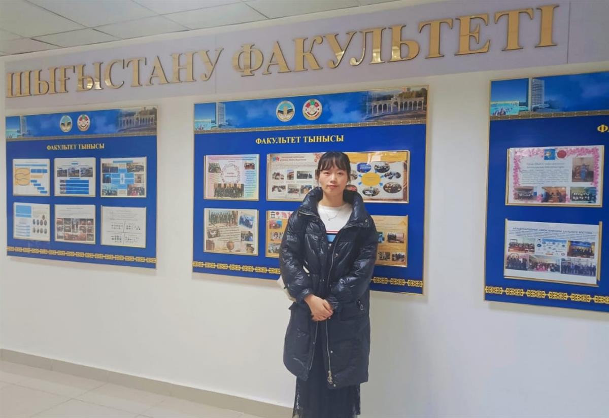 Қазақ тілін меңгерген қытай қызы