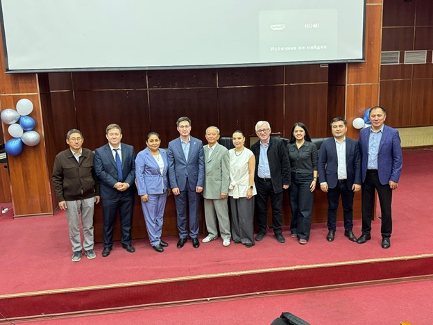 Freedom Finance Insurance өкілдерімен кездесу: жұмыс, шәкіртақы және білім беру серіктестігі