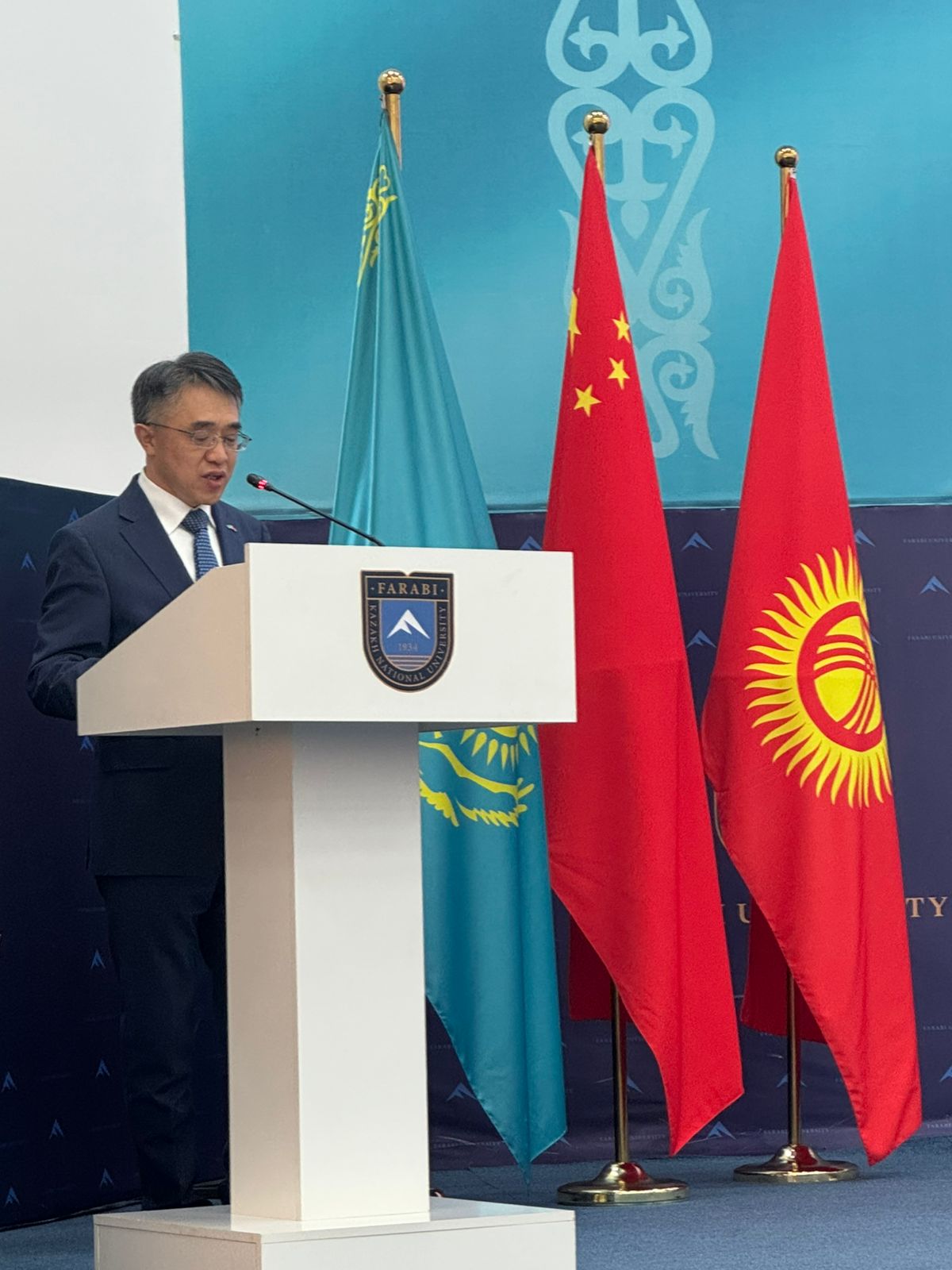 В КазНУ имени аль-Фараби сегодня состоялось открытие Китайско-Центральноазиатского издательского центра