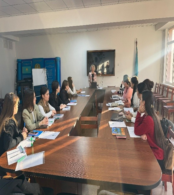 1 курс студенттеріне 2025-2026 оқу жылының I семестріндегі «Қорытынды емтихан» ережелерін түсіндіру