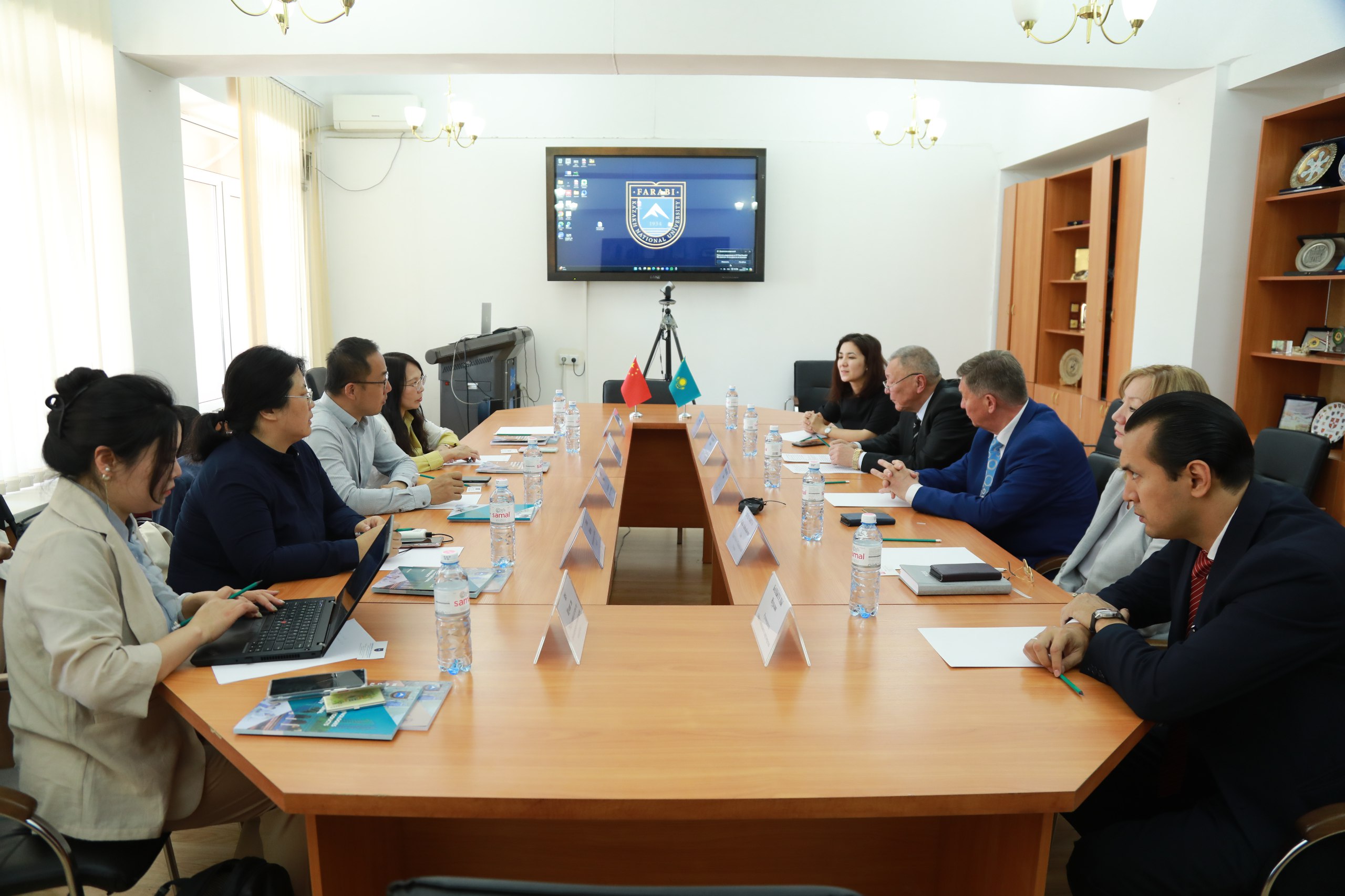 Delegation of East China Pedagogical University visited KazNU