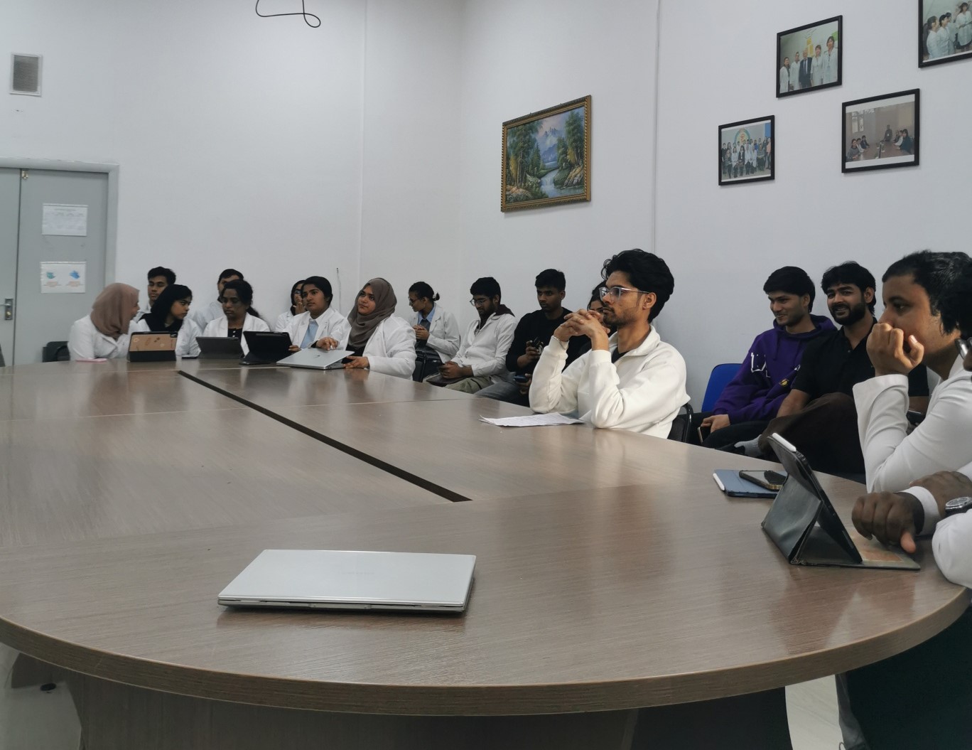 Денсаулық сақтау саясаты және ұйымдастыру кафедрасында 3-Тұрақты даму мақсаты «Пациент және қоғам» тақырыбында дөңгелек үстел өтті