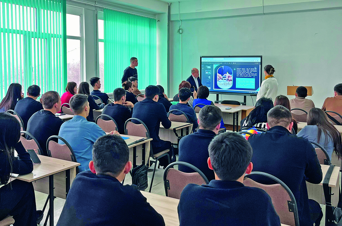 Қос университет  арасындағы ынтымақтастық