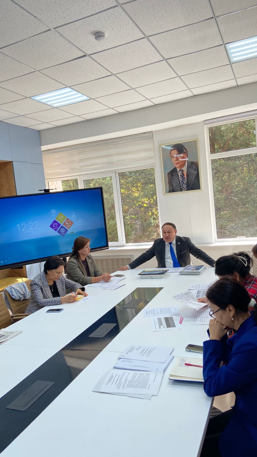 Журналистика факультетінің 2025–2026 оқу жылындағы алғашқы Ғылыми кеңес отырысы өтті