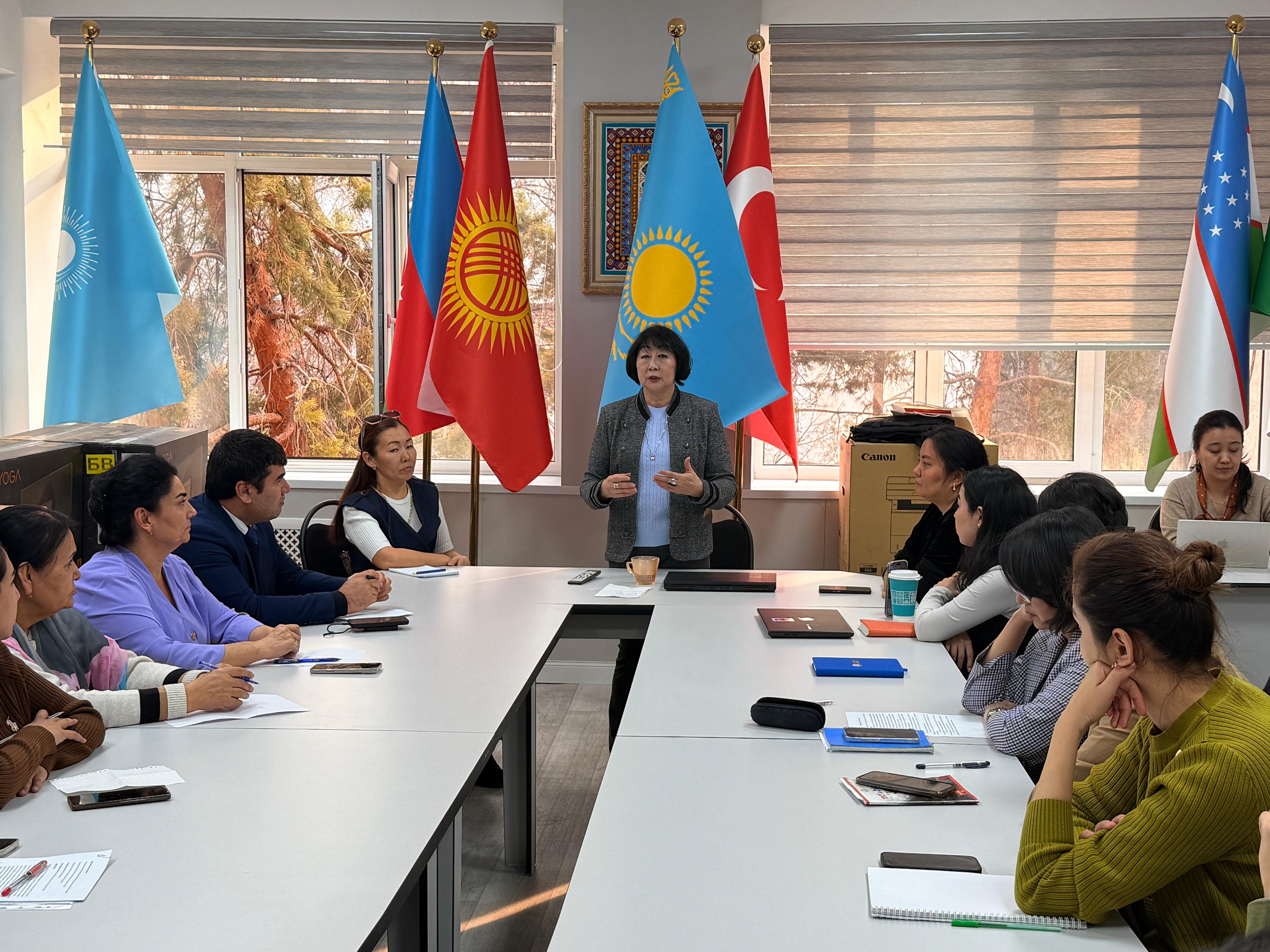 «ТДМ - дарды жүзеге асыру: кәсіби құзыреттілікті қалыптастыру: идеядан докторлық диссертацияны қорғауға дейін» атты семинар