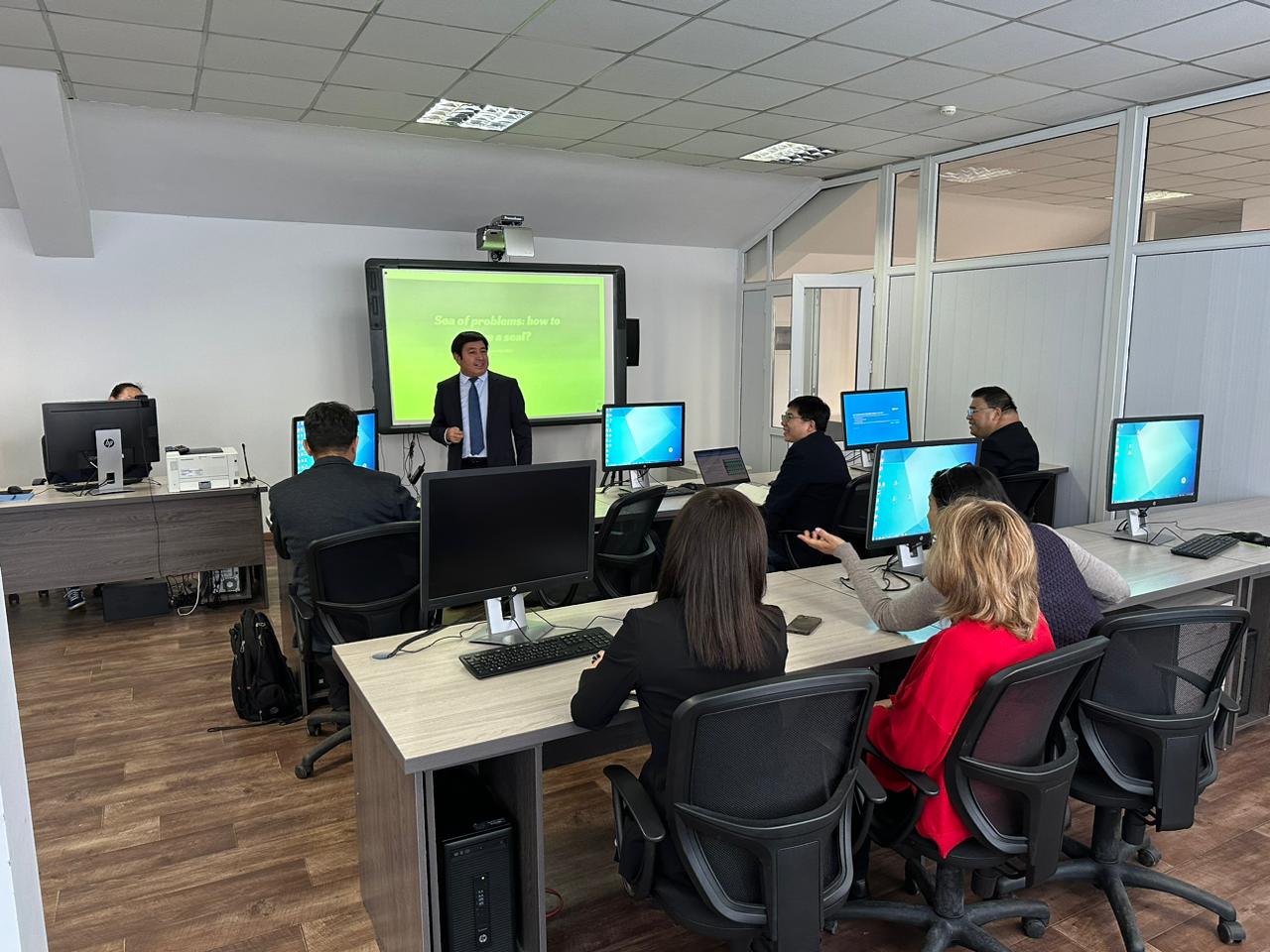 Visit of representatives of the Xinjiang Institute of Ecology and Geography of the Chinese Academy of Sciences to the Al-Farabi Kazakh National University