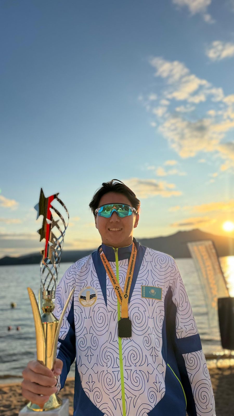 Ашық суда жүзу